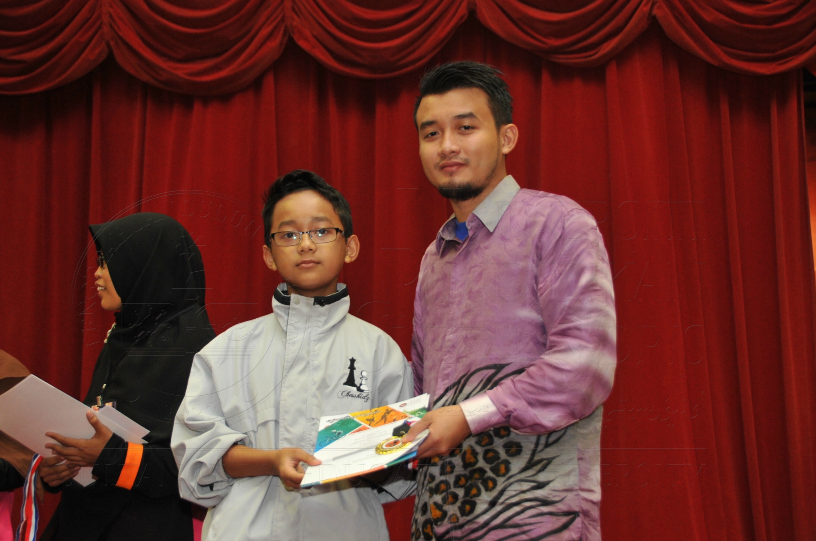 PRO15 158 CATUR HAS 9405